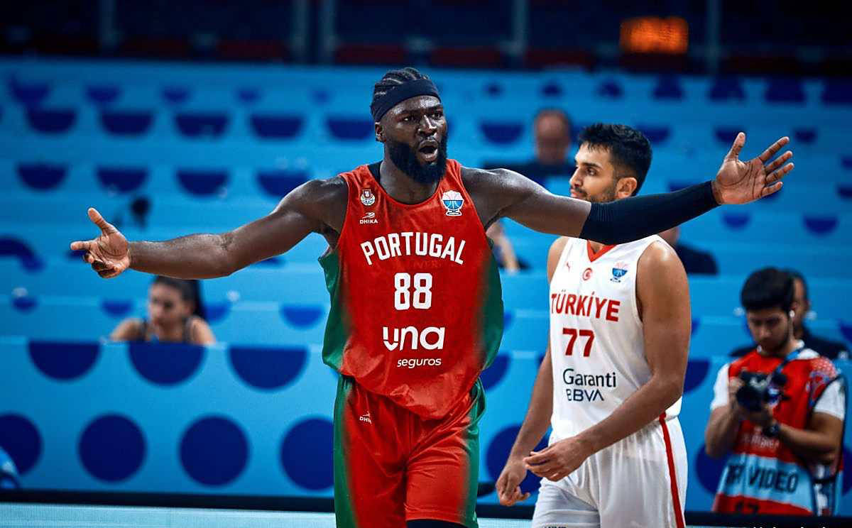 关于凯尔特人B队险胜土耳其男篮，费沃斯制霸全场的信息