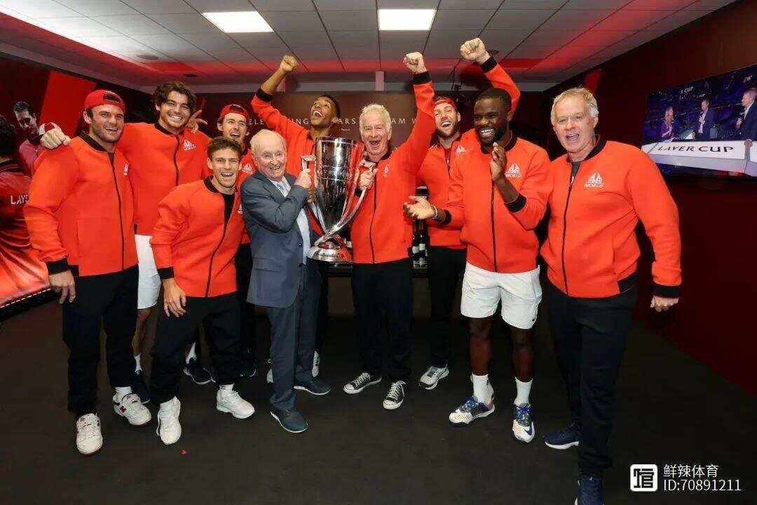 拉沃尔杯碾压澳网,西西帕斯点燃赛场 拉沃尔杯碾压澳网,西西帕斯点燃赛场